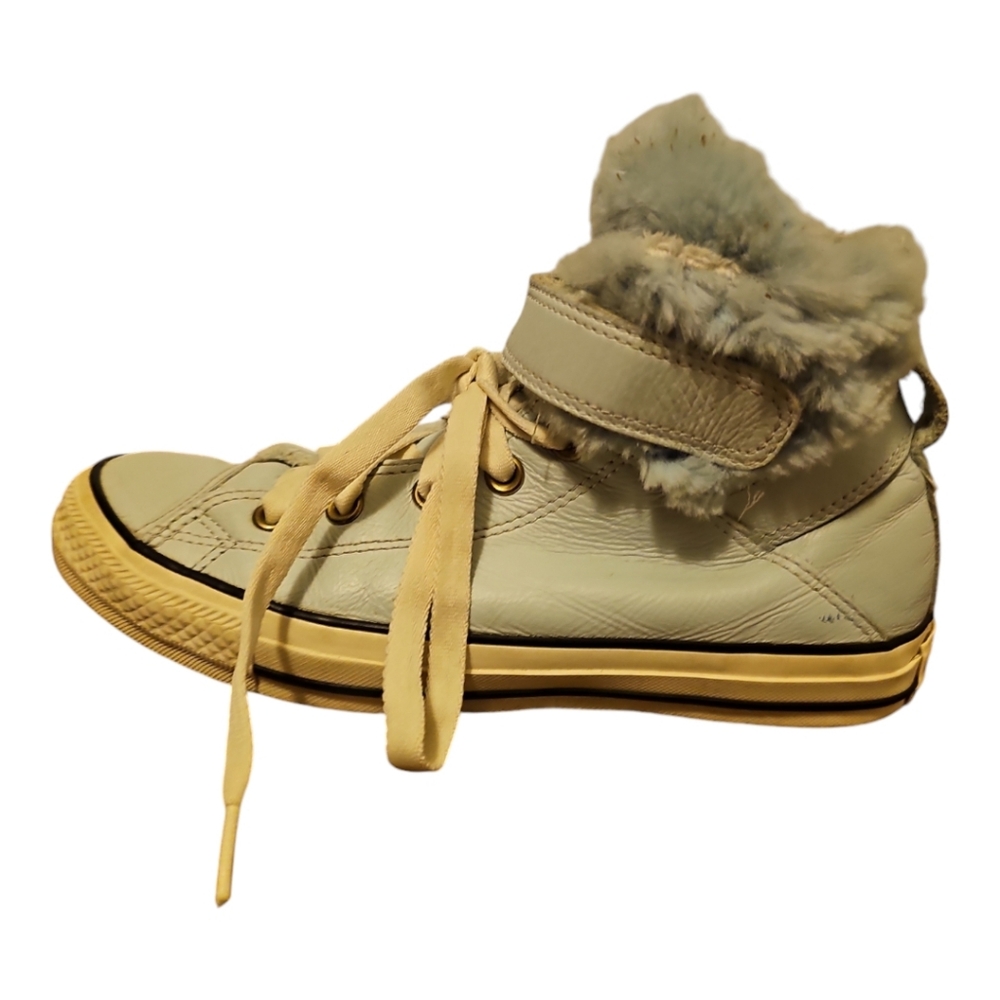 Women's Chuck Taylor All Star Casual Converse Sneakers w/ Fur Lining 7"Baby Blue